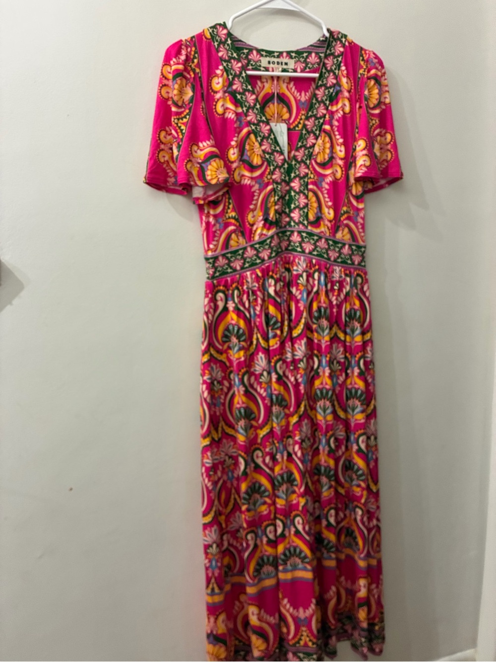 Boden NWT - Ellie Flutter Sleeve maxi tea dress - bright pink pattern - size 4 - Picture 1 of 6